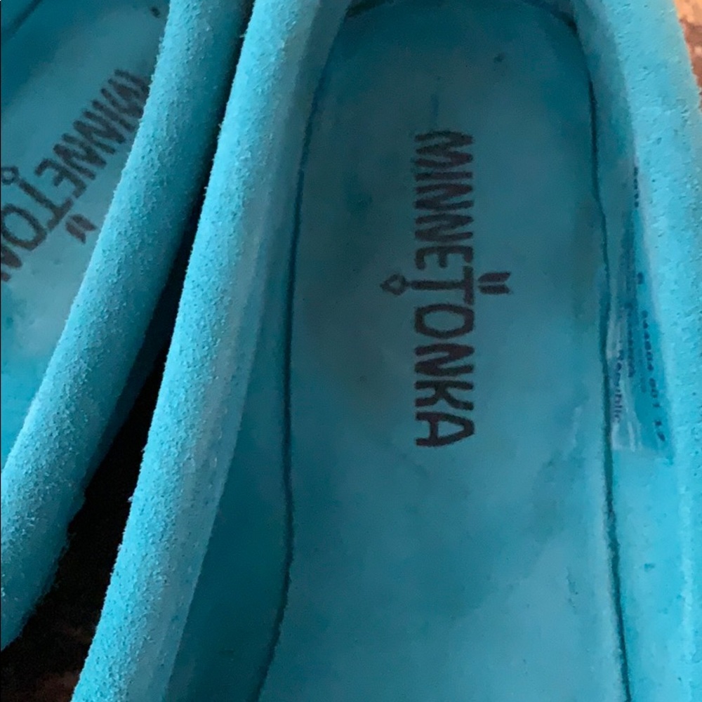 Minnetonka suede mocs - Picture 2 of 8